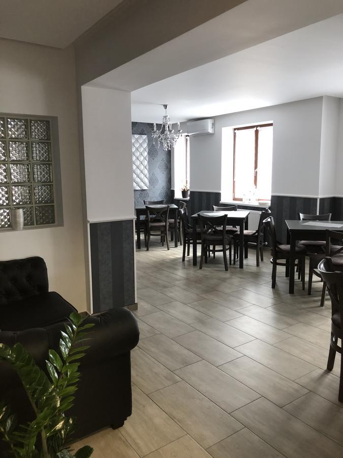 Tardosi Vendeghaz Hotel Miskolc Exterior photo